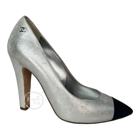 Chanel Metallic Silver/Black Leather CC Cap Pointed Toe Pumps 36 Block Heel