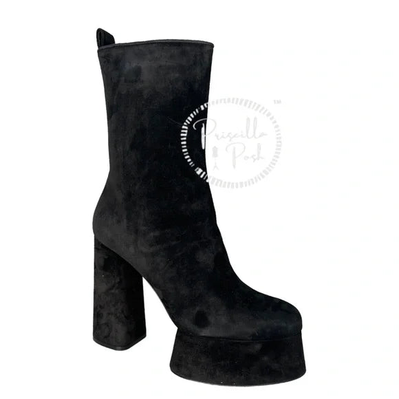 NWB Christian Louboutin Izamayaz suede platform ankle boots 40 Block Heel