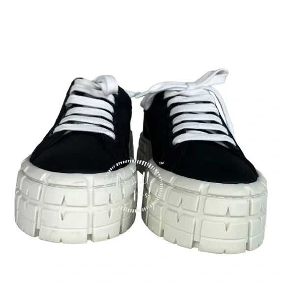 NWB Prada Double Wheel low-top sneakers 38.5 Black White Platform Sole Logo