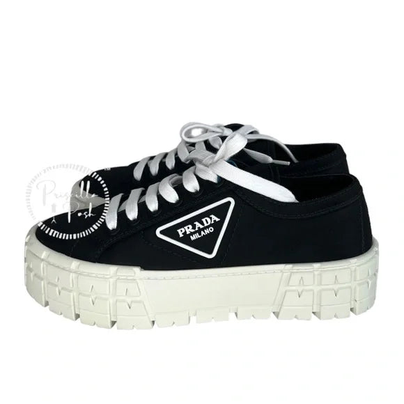 NWB Prada Double Wheel low-top sneakers 38.5 Black White Platform Sole Logo