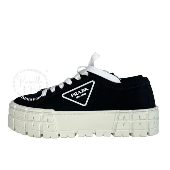 NWB Prada Double Wheel low-top sneakers 38.5 Black White Platform Sole Logo