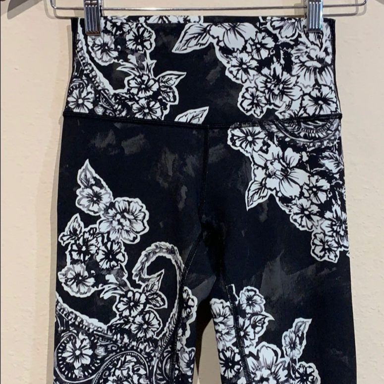 Lululemon Wunder Under Hi-Rise Painted Paisley 4