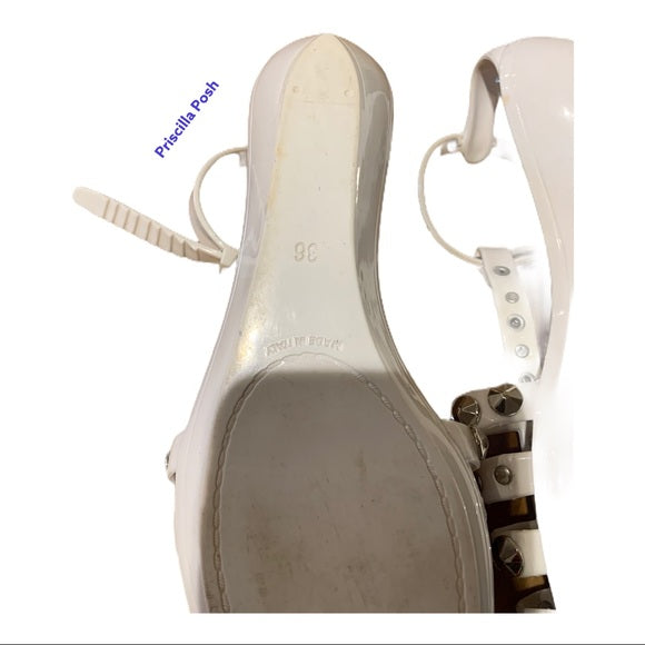 Jimmy Choo White Jelly Silver Studded Sandals EUC