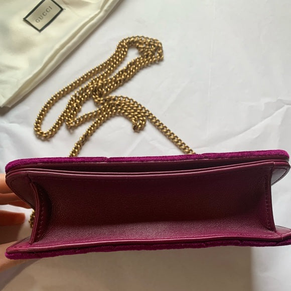 GUCCI GG Marmont Heart Shoulder Bag Velvet Fuchsia