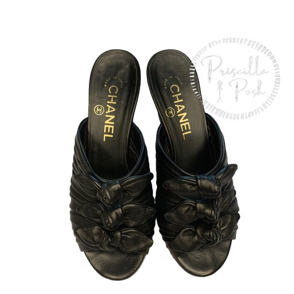 CHANEL 2018 Interlocking CC Logo Slides