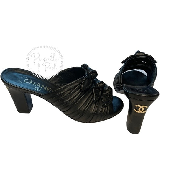 CHANEL 2018 Interlocking CC Logo Slides