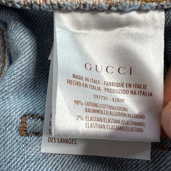 NWT Gucci Blue Stonewash Denim Floral Embroidered Back Flared Jeans Flower 70s