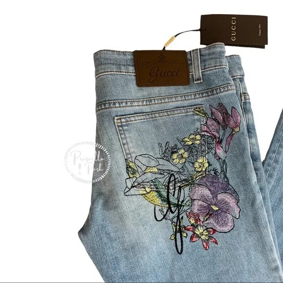 NWT Gucci Blue Stonewash Denim Floral Embroidered Back Flared Jeans Flower 70s