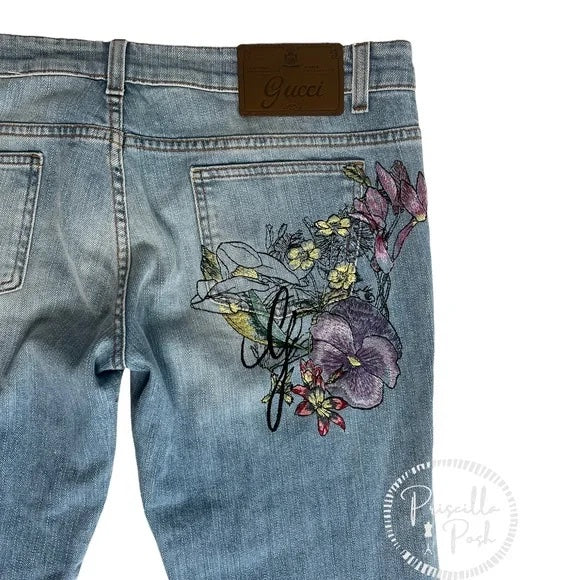 NWT Gucci Blue Stonewash Denim Floral Embroidered Back Flared Jeans Flower 70s