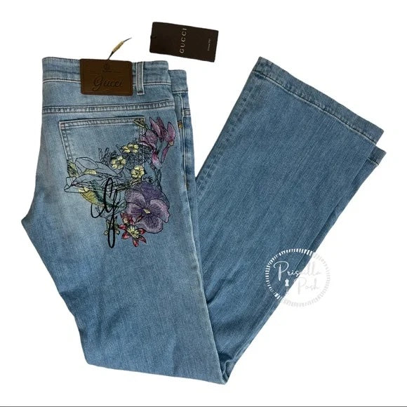 NWT Gucci Blue Stonewash Denim Floral Embroidered Back Flared Jeans Flower 70s
